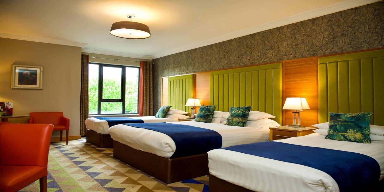 גורי Amber Springs Hotel מראה חיצוני תמונה