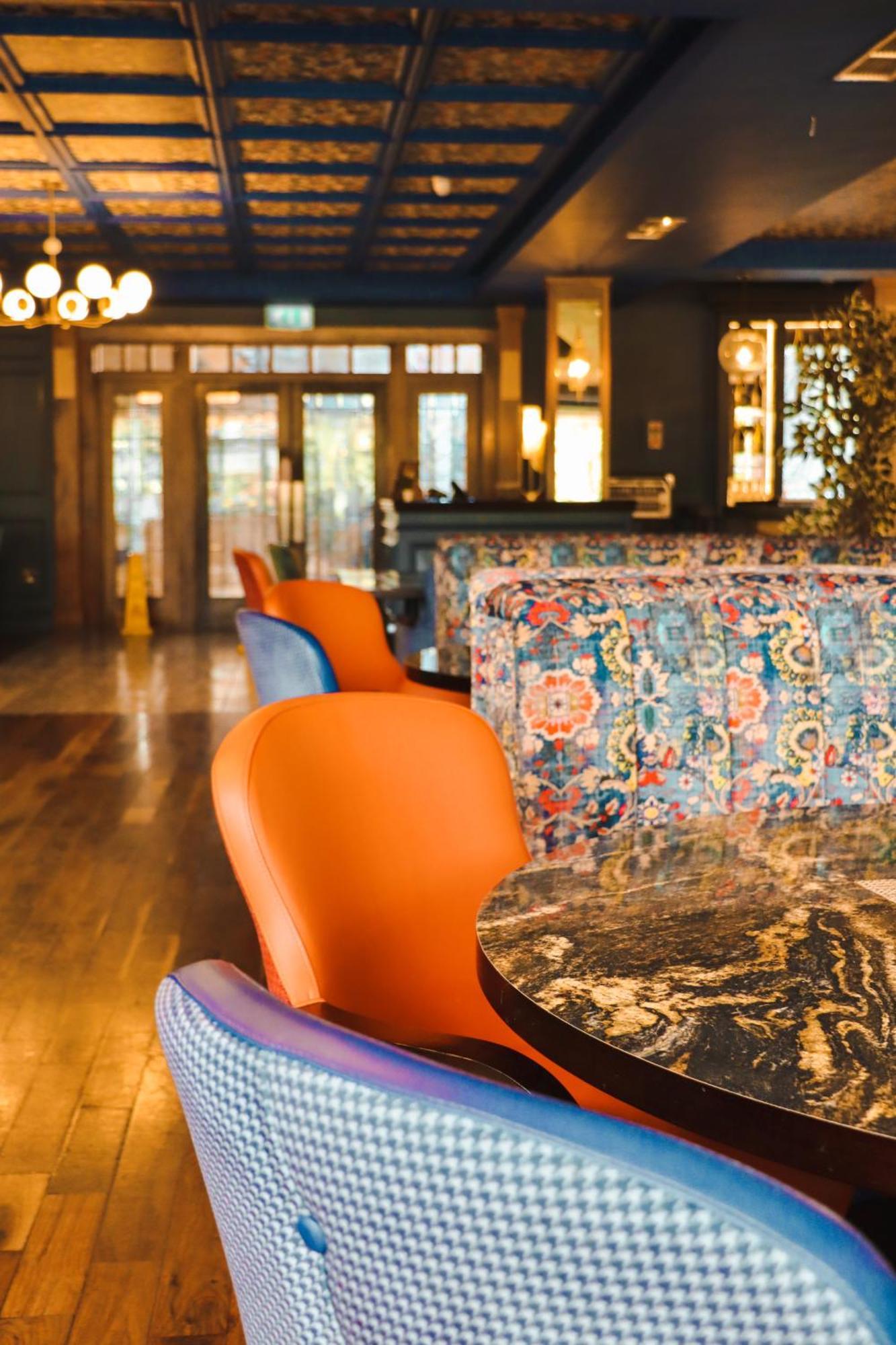 גורי Amber Springs Hotel מראה חיצוני תמונה
